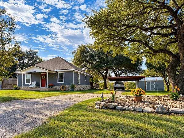 2 Acres of Land with Home for Sale in Gatesville, Texas