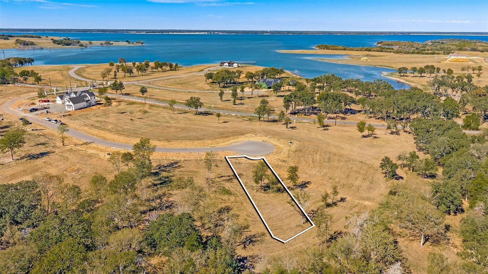 1.29 Acres of Residential Land for Sale in Windom, Texas