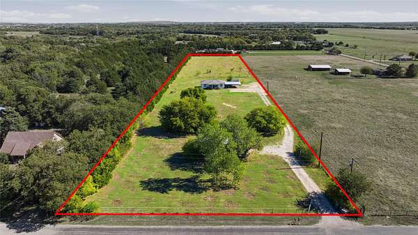 5 Acres of Land with Home for Sale in Red Oak, Texas