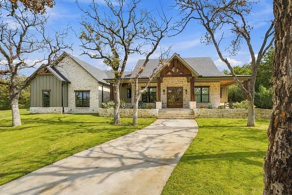 3.65 Acres of Land with Home for Sale in Alvord, Texas