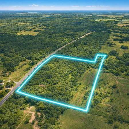 7.9 Acres of Residential Land for Sale in Omaha, Texas
