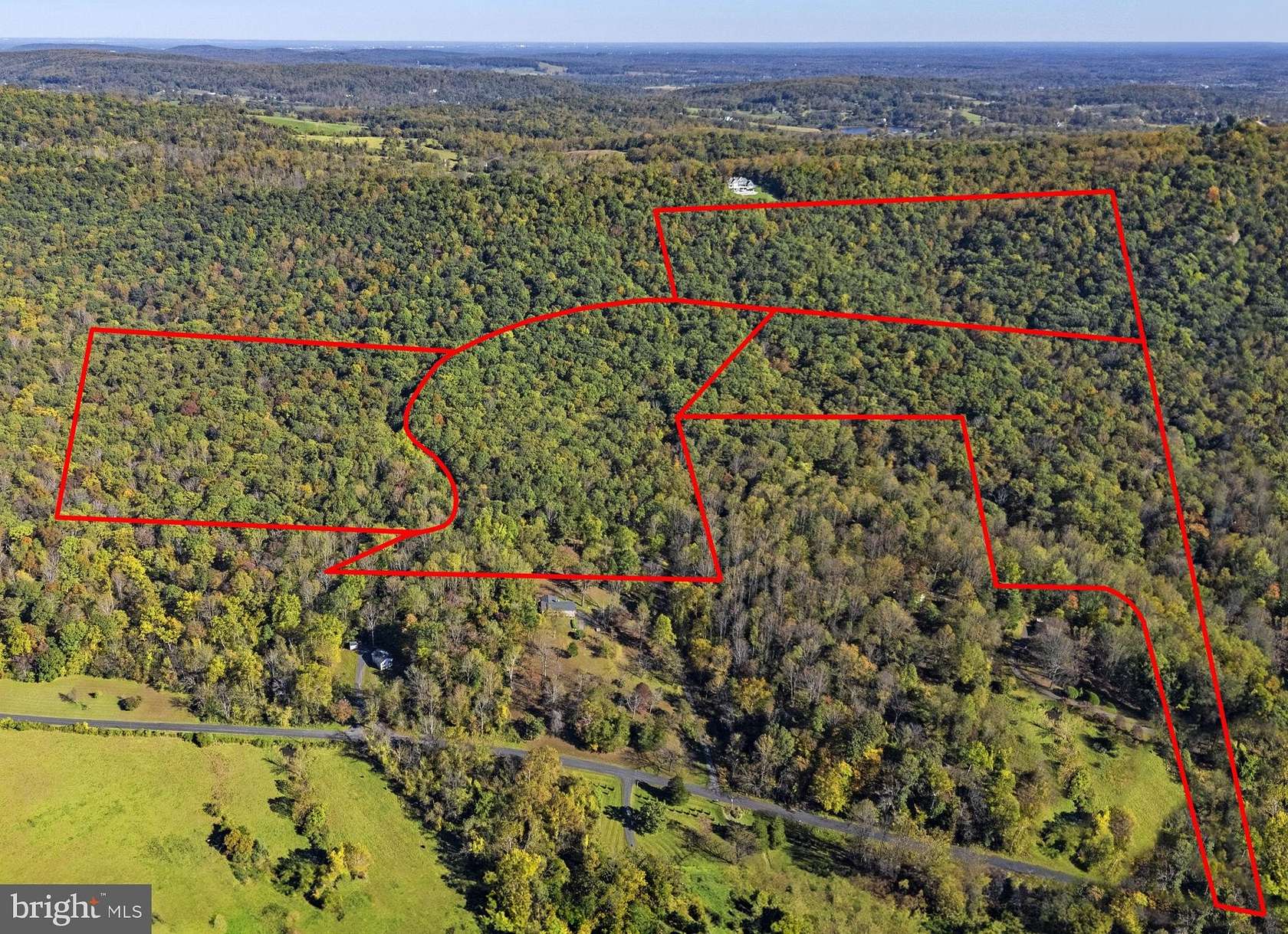 27 Acres of Recreational & Residential Land for Sale in Warrenton, Virginia