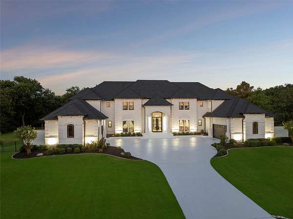 1.5 Acres of Land with Home for Lease in Flower Mound, Texas