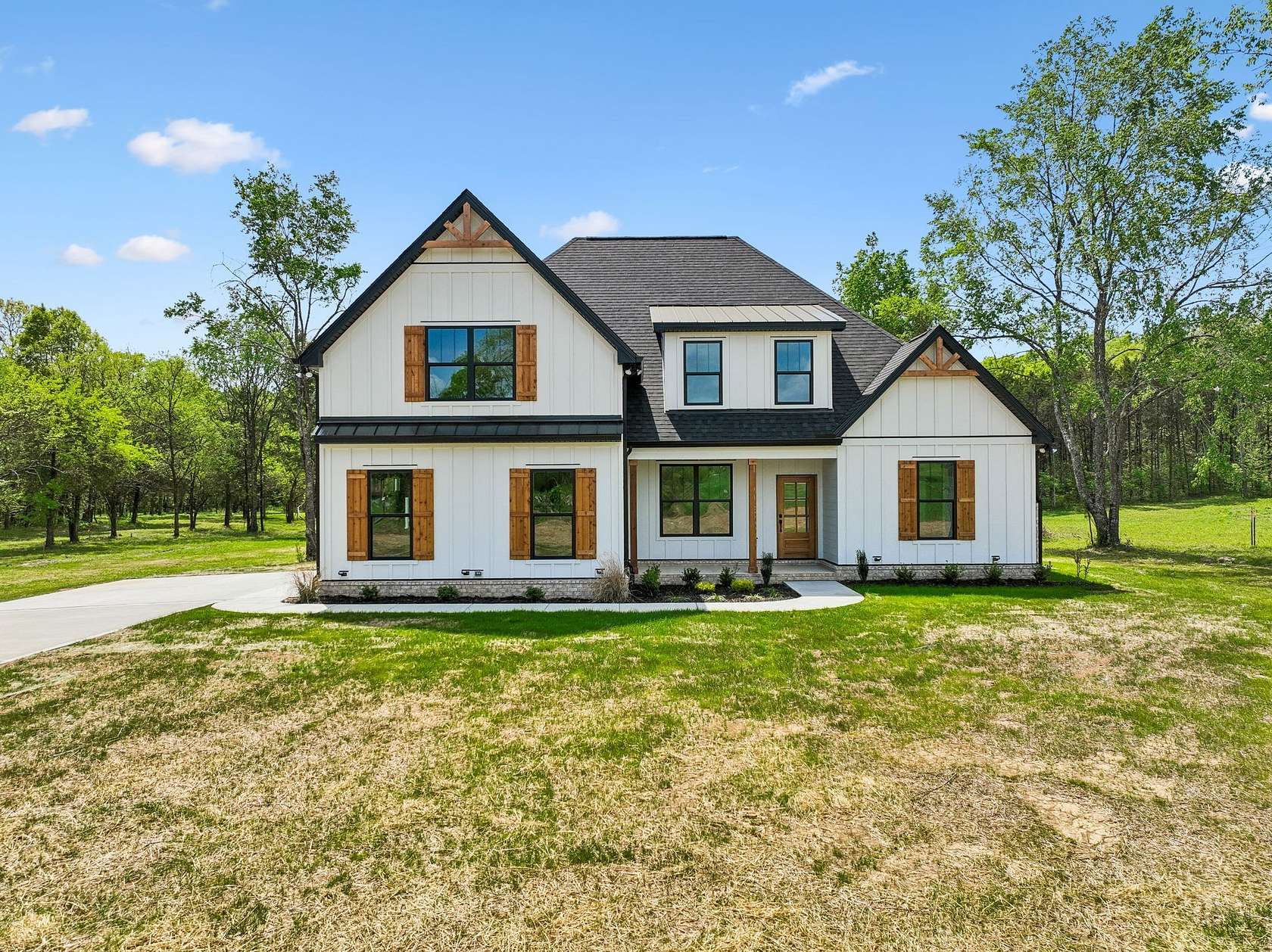 6.6 Acres of Land with Home for Sale in Lebanon, Tennessee