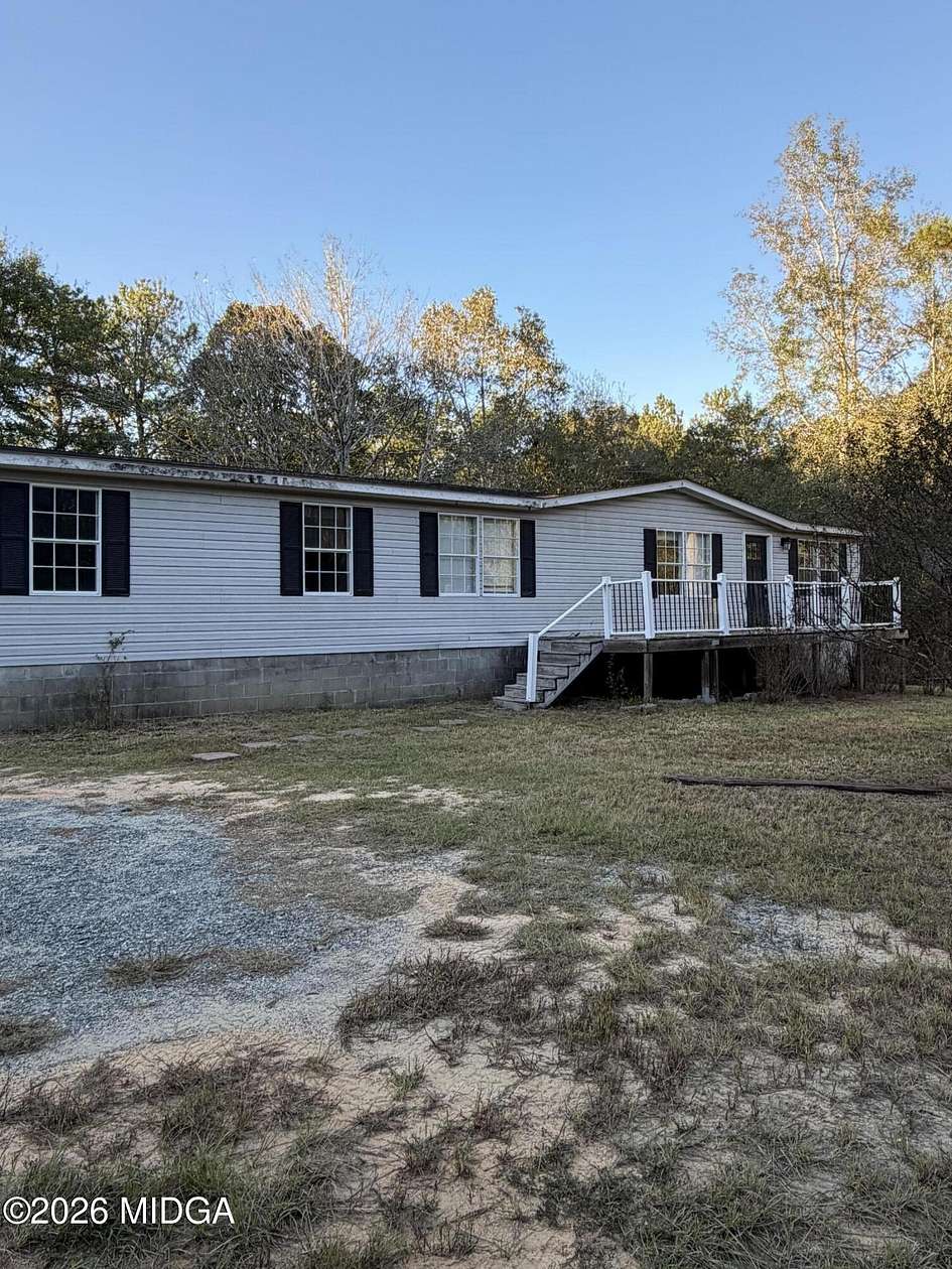 2.25 Acres of Land with Home for Sale in Macon, Georgia