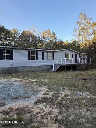 2.25 Acres of Land with Home for Sale in Macon, Georgia
