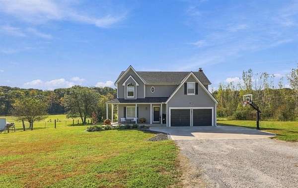 9.5 Acres of Land with Home for Sale in Kansas City, Kansas