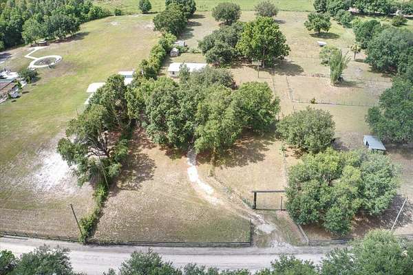 2 Acres of Land with Home for Lease in Wesley Chapel, Florida