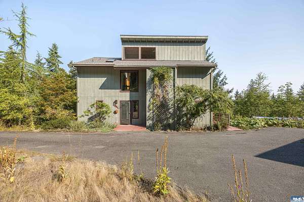 3.2 Acres of Land with Home for Sale in Port Angeles, Washington