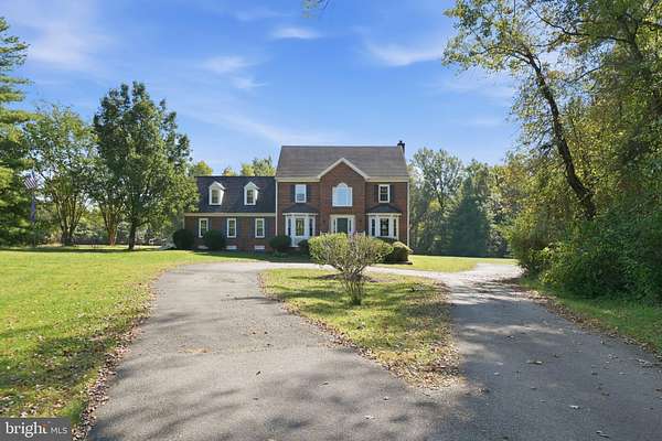 10 Acres of Recreational Land with Home for Sale in Mechanicsville, Virginia