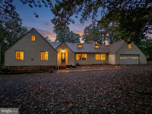 5.62 Acres of Land with Home for Sale in Louisa, Virginia
