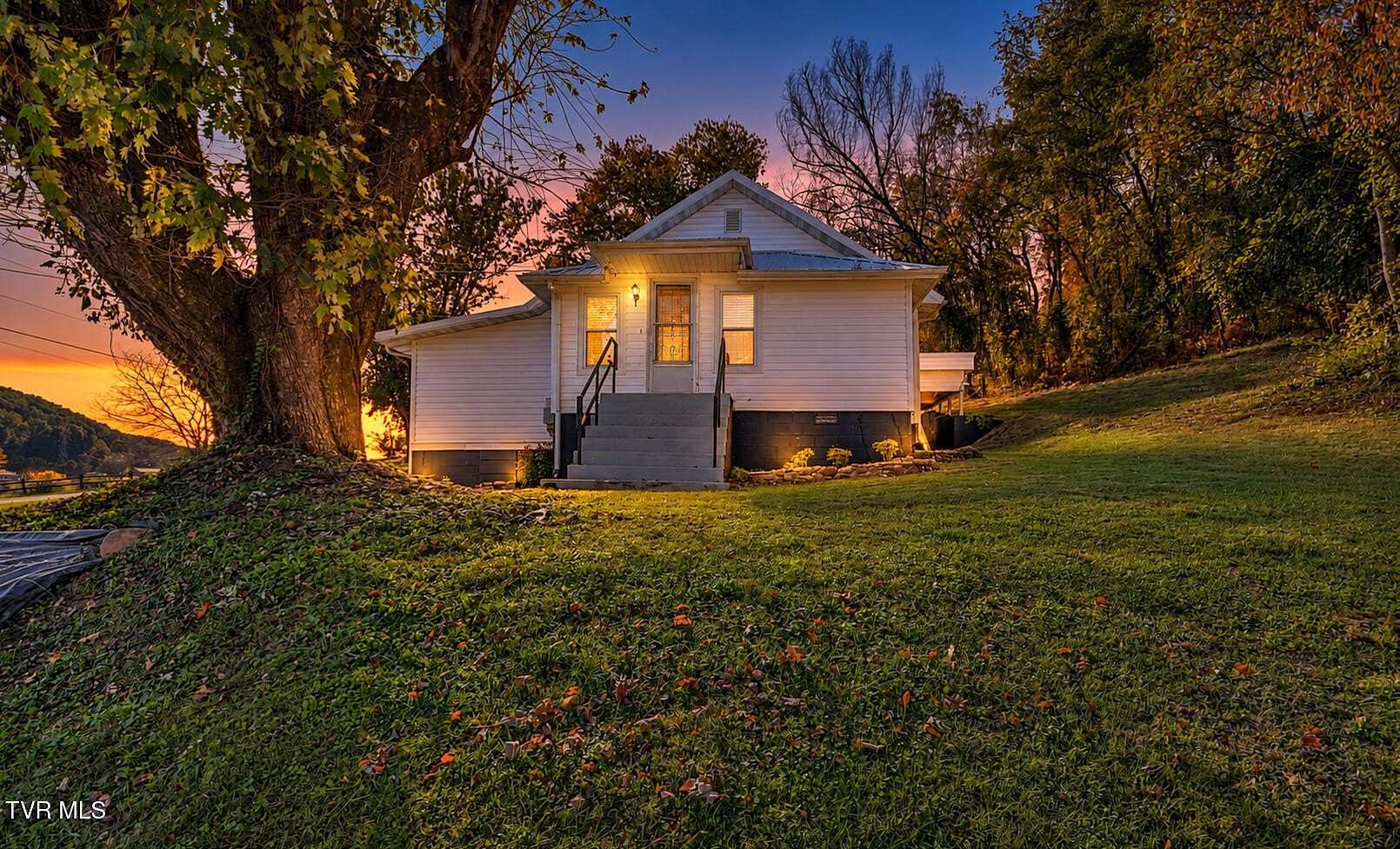 2 Acres of Land with Home for Sale in Blountville, Tennessee