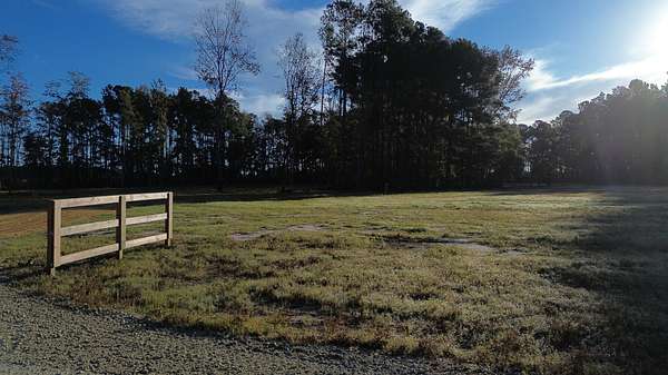 5 Acres of Residential Land for Sale in Ridgeville, South Carolina