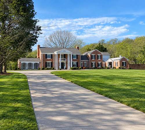 5.56 Acres of Land with Home for Sale in Nashville, Tennessee