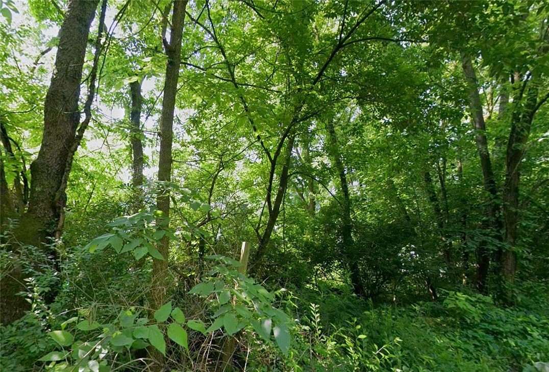 0.05 Acres of Residential Land for Sale in Brackenridge, Pennsylvania