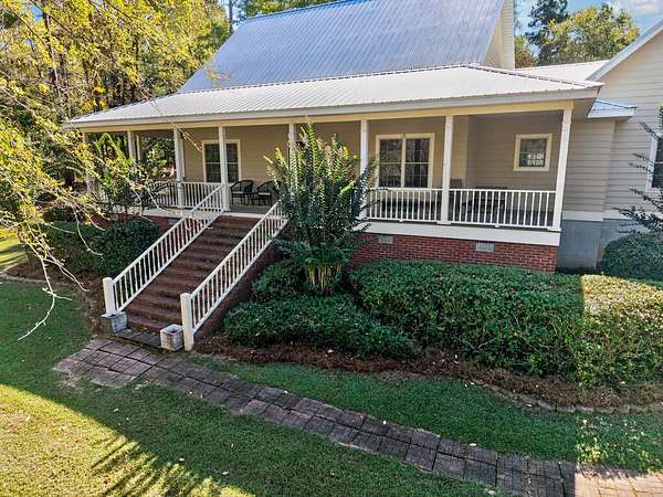 10 Acres of Land with Home for Sale in Milledgeville, Georgia