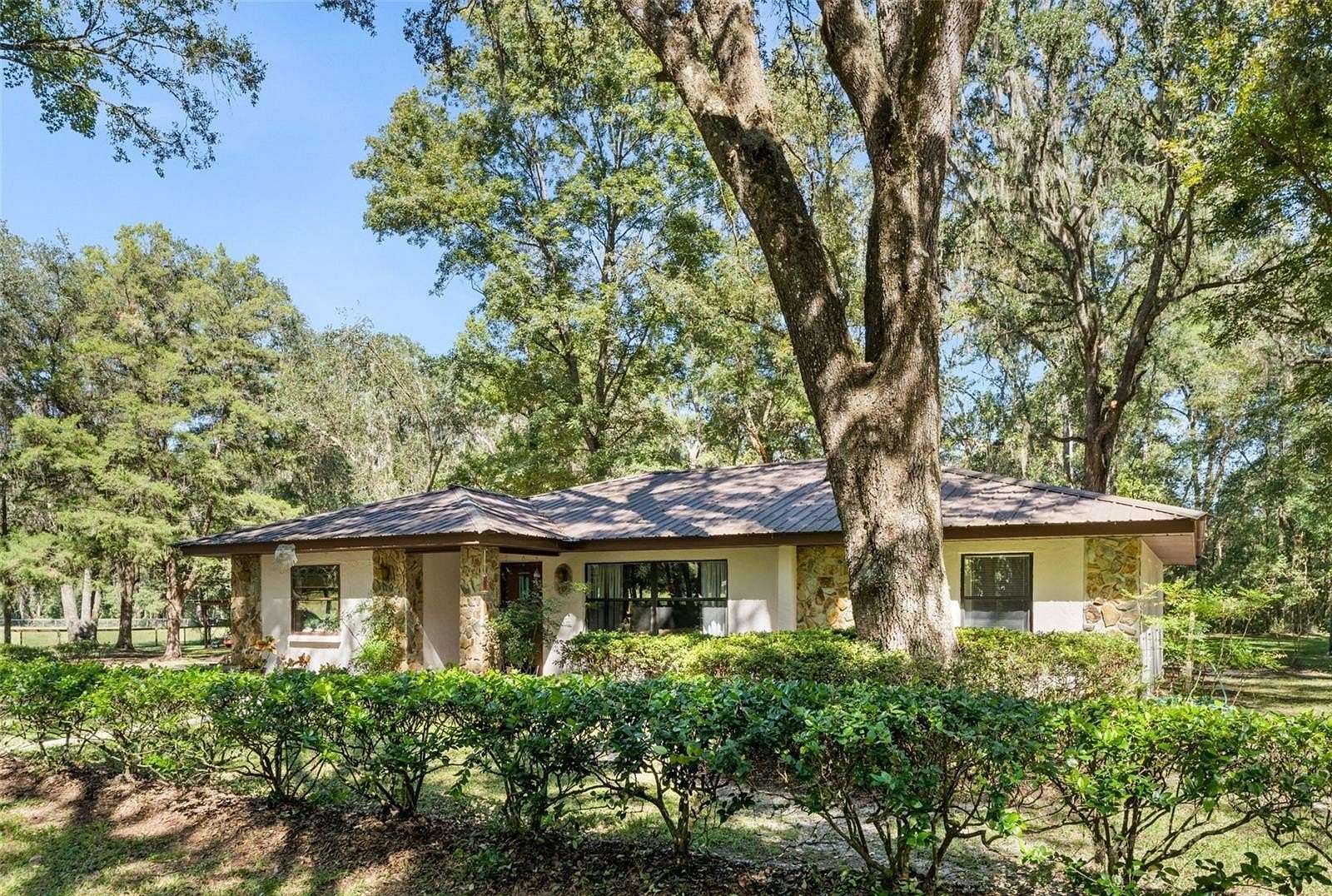7.79 Acres of Land with Home for Sale in Williston, Florida
