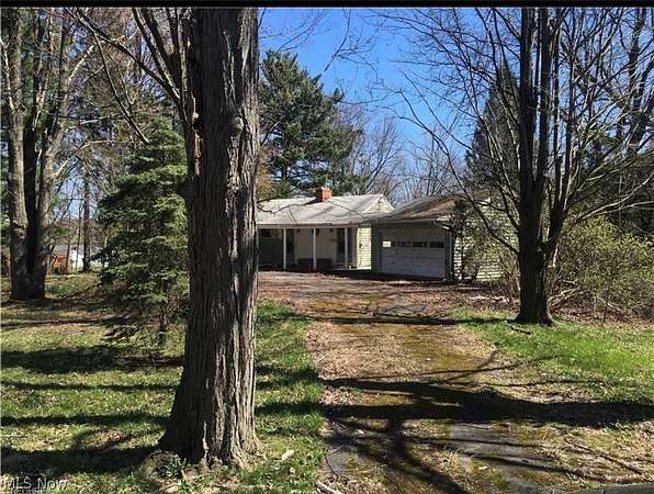 6.33 Acres of Land with Home for Sale in Boardman, Ohio