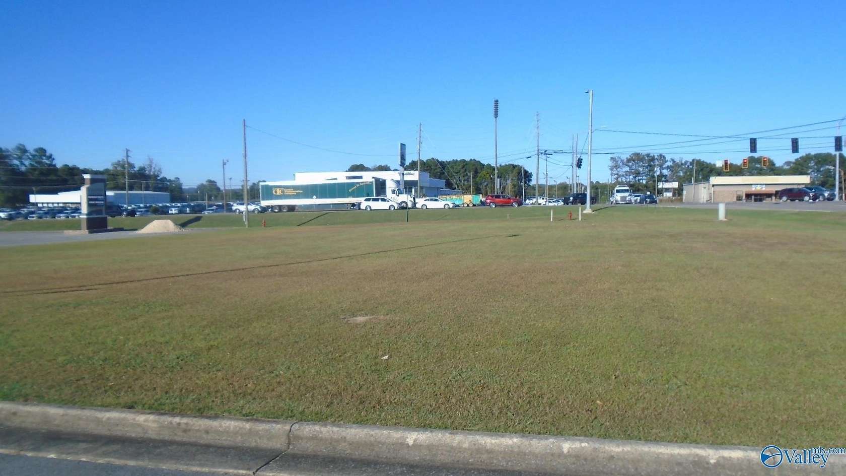 0.51 Acres of Commercial Land for Sale in Rainbow City, Alabama
