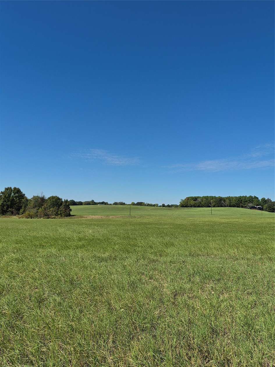 500 Acres of Land for Lease in Henderson, Texas
