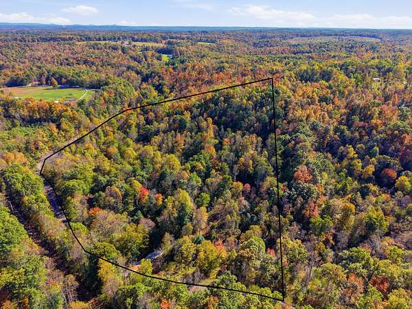 13.7 Acres of Land for Sale in Sparta, Tennessee