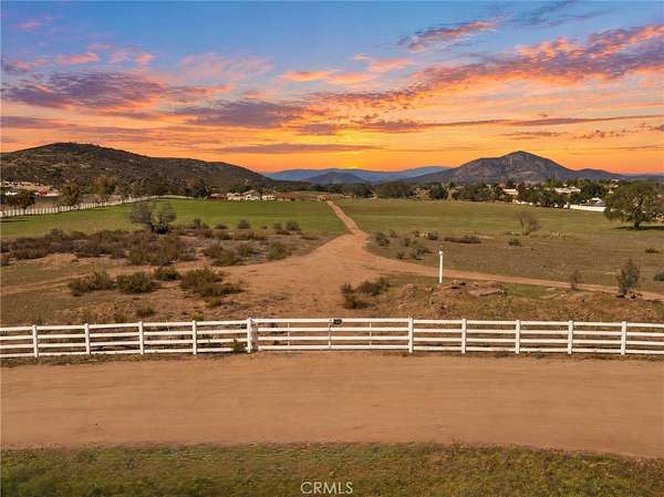 19.5 Acres of Land for Sale in Sage, California