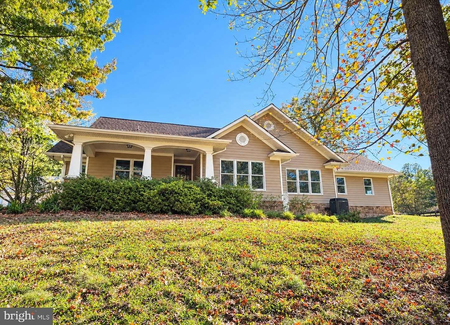 20.6 Acres of Land with Home for Sale in Rochelle, Virginia