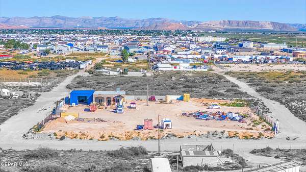 2 Acres of Commercial Land for Sale in El Paso, Texas
