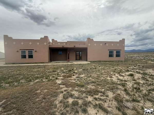 40 Acres of Land with Home for Sale in Pueblo, Colorado