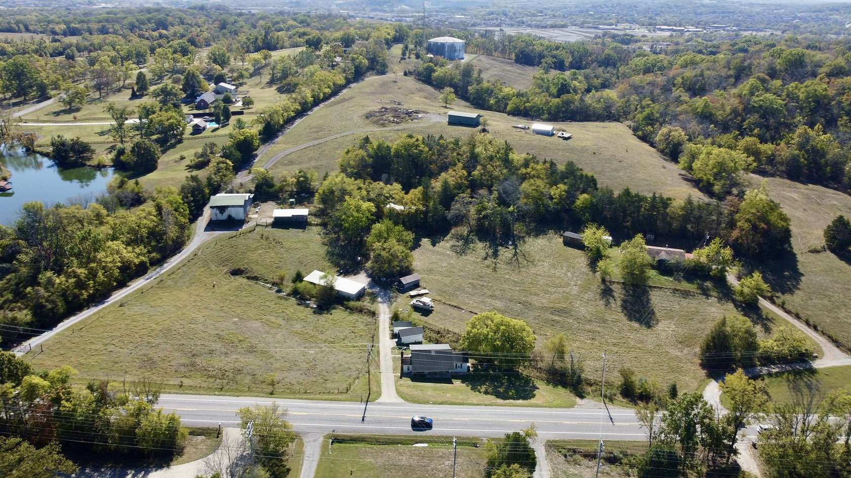 22 Acres of Land with Home for Sale in Gallatin, Tennessee