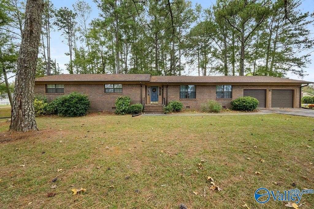 8 Acres of Land with Home for Sale in Attalla, Alabama