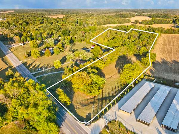 11.3 Acres of Land for Sale in Cottontown, Tennessee
