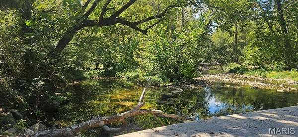 10 Acres of Land for Sale in Houston, Missouri
