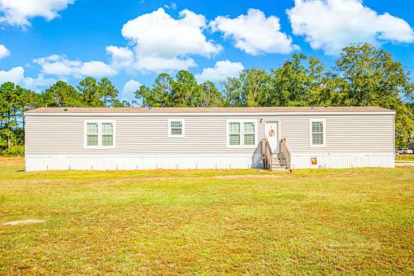 2.5 Acres of Land with Home for Sale in Loris, South Carolina
