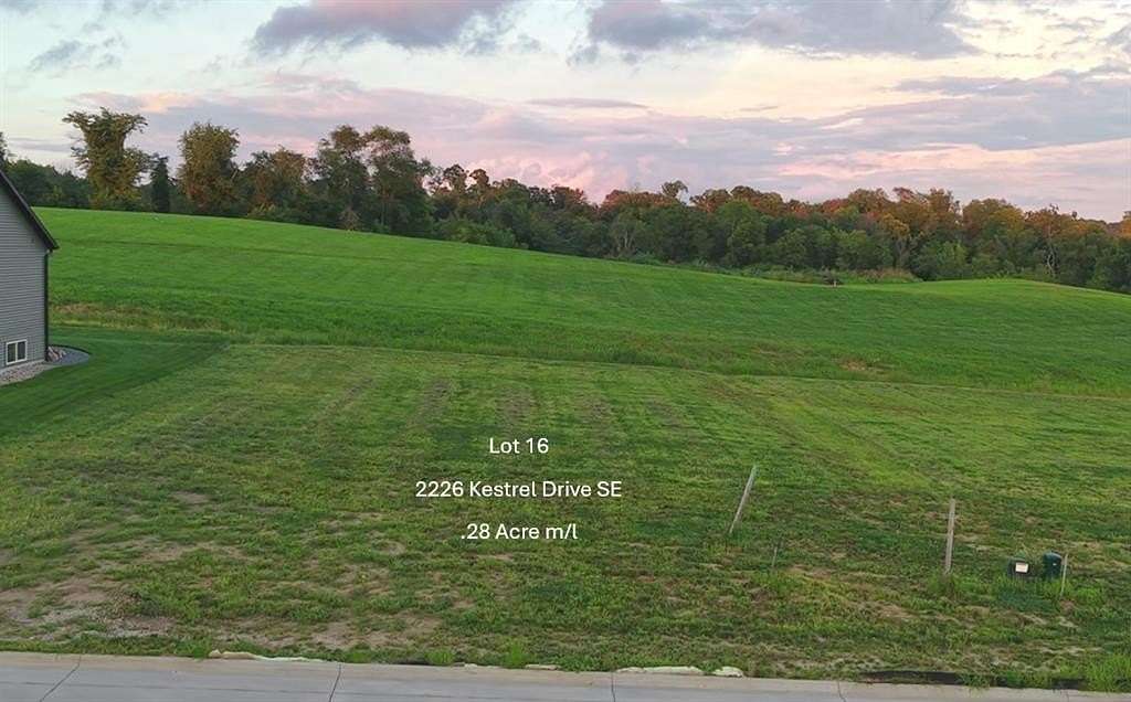 0.28 Acres of Residential Land for Sale in Cedar Rapids, Iowa
