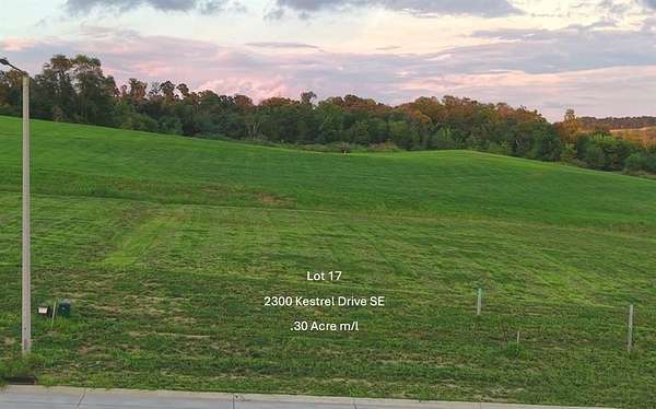0.3 Acres of Residential Land for Sale in Cedar Rapids, Iowa
