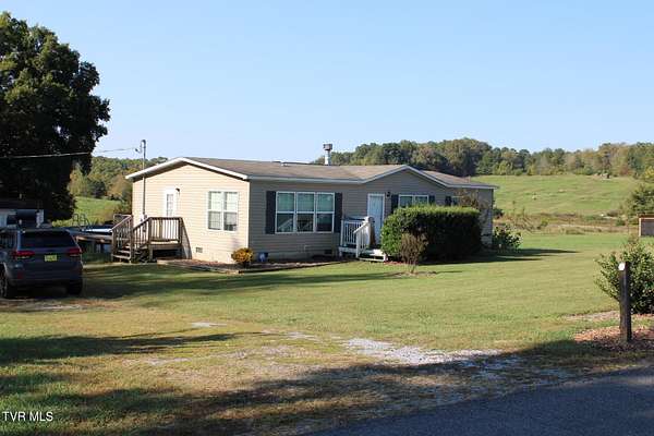 1.53 Acres of Land with Home for Sale in Dandridge, Tennessee