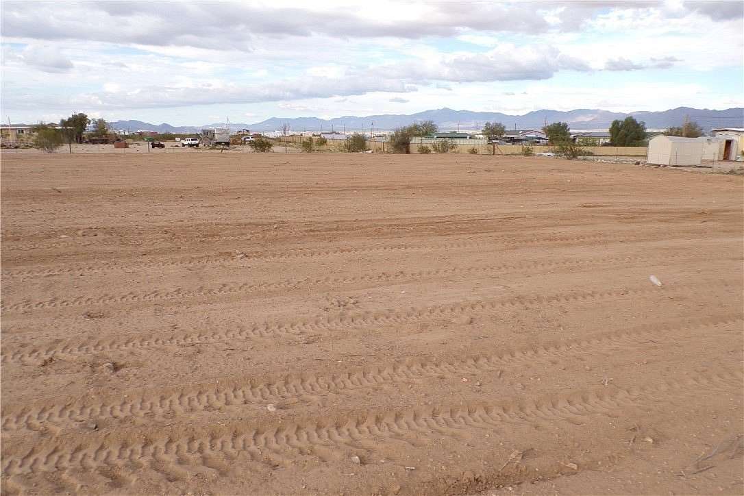 1 Acre of Residential Land for Sale in Golden Valley, Arizona