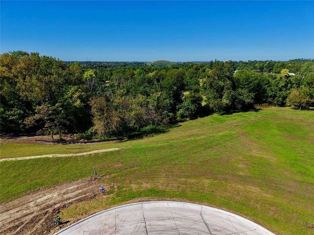 0.52 Acres of Residential Land for Sale in Cedar Rapids, Iowa