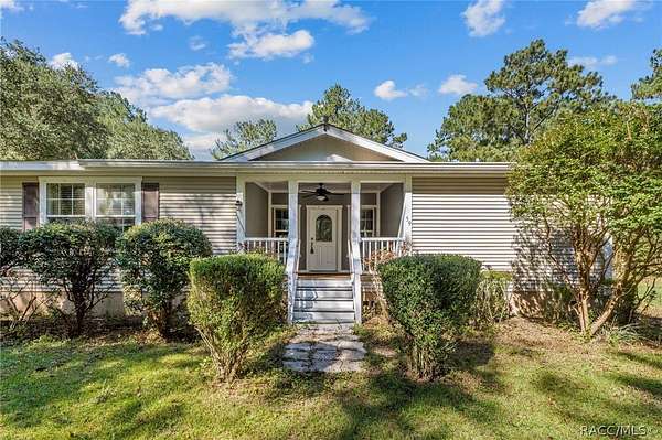 4.77 Acres of Land with Home for Sale in Quincy, Florida
