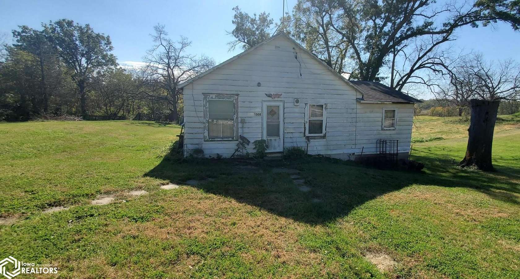 2.75 Acres of Land with Home for Sale in Chariton, Iowa