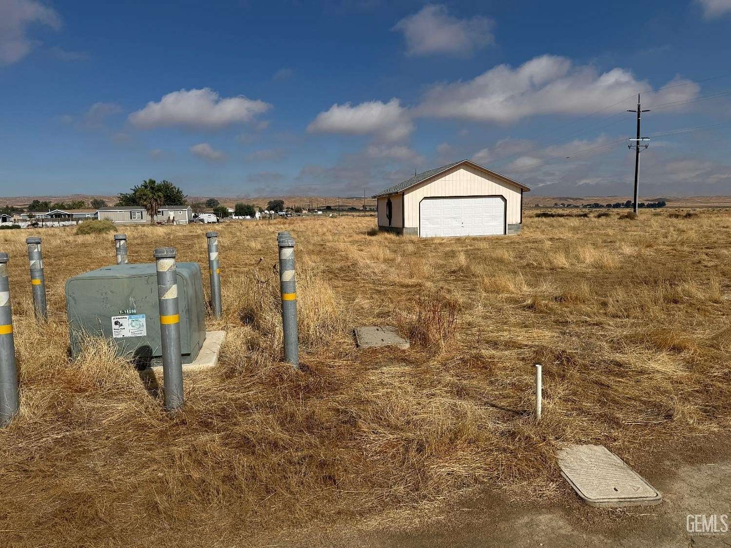 1 Acre of Residential Land for Sale in Taft, California