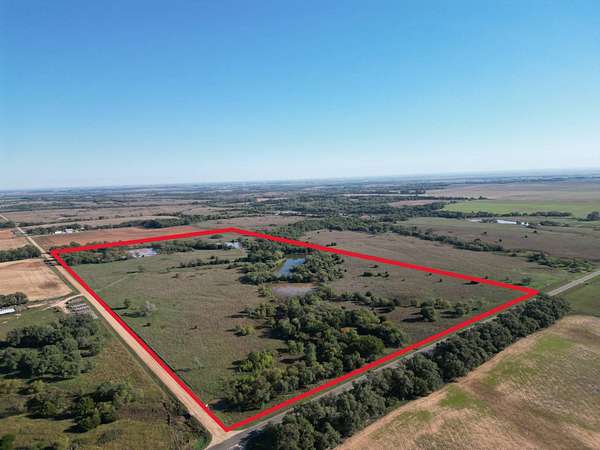 76 Acres of Land for Auction in Kingman, Kansas