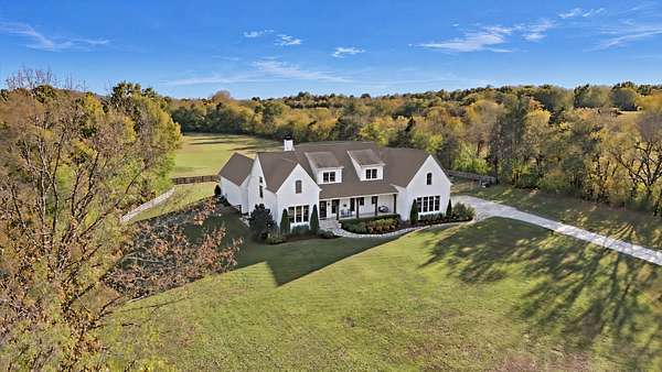 11.8 Acres of Land with Home for Sale in Spring Hill, Tennessee
