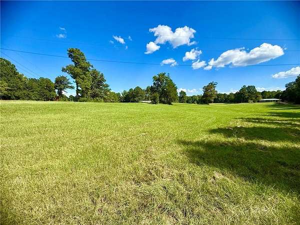 8.25 Acres of Mixed-Use Land for Sale in Jena, Louisiana