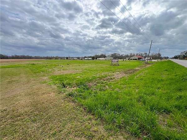 1.1 Acres of Mixed-Use Land for Sale in Marksville, Louisiana