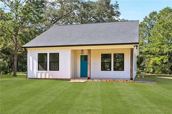 3.75 Acres of Land with Home for Sale in Covington, Louisiana
