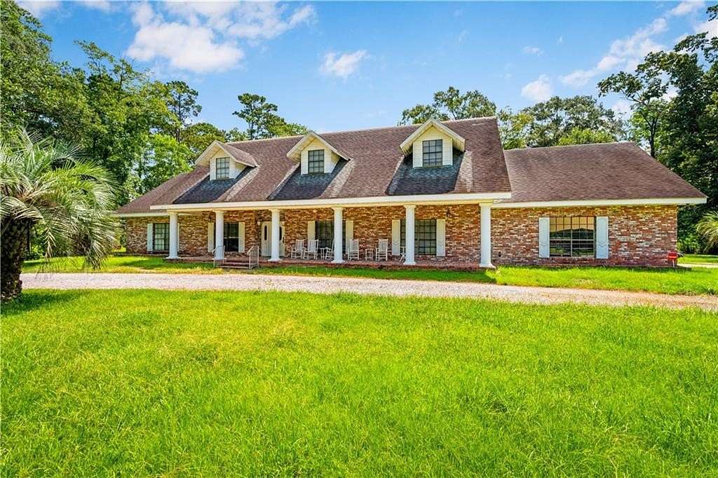 2 Acres of Land with Home for Sale in Oakdale, Louisiana
