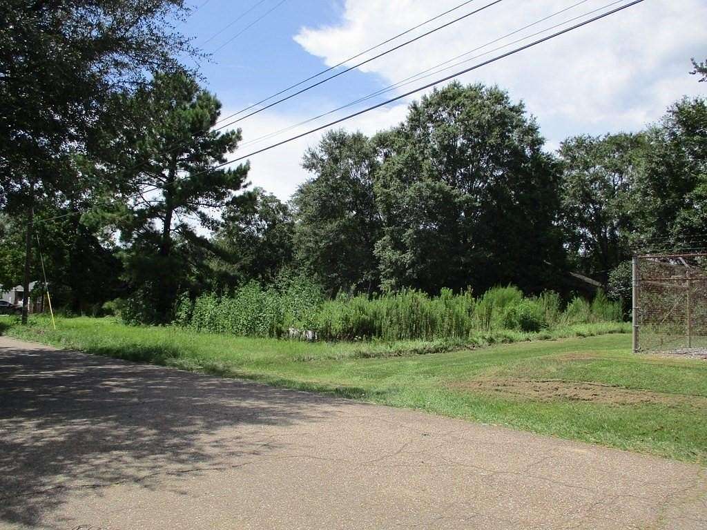 0.41 Acres of Commercial Land for Sale in Franklinton, Louisiana
