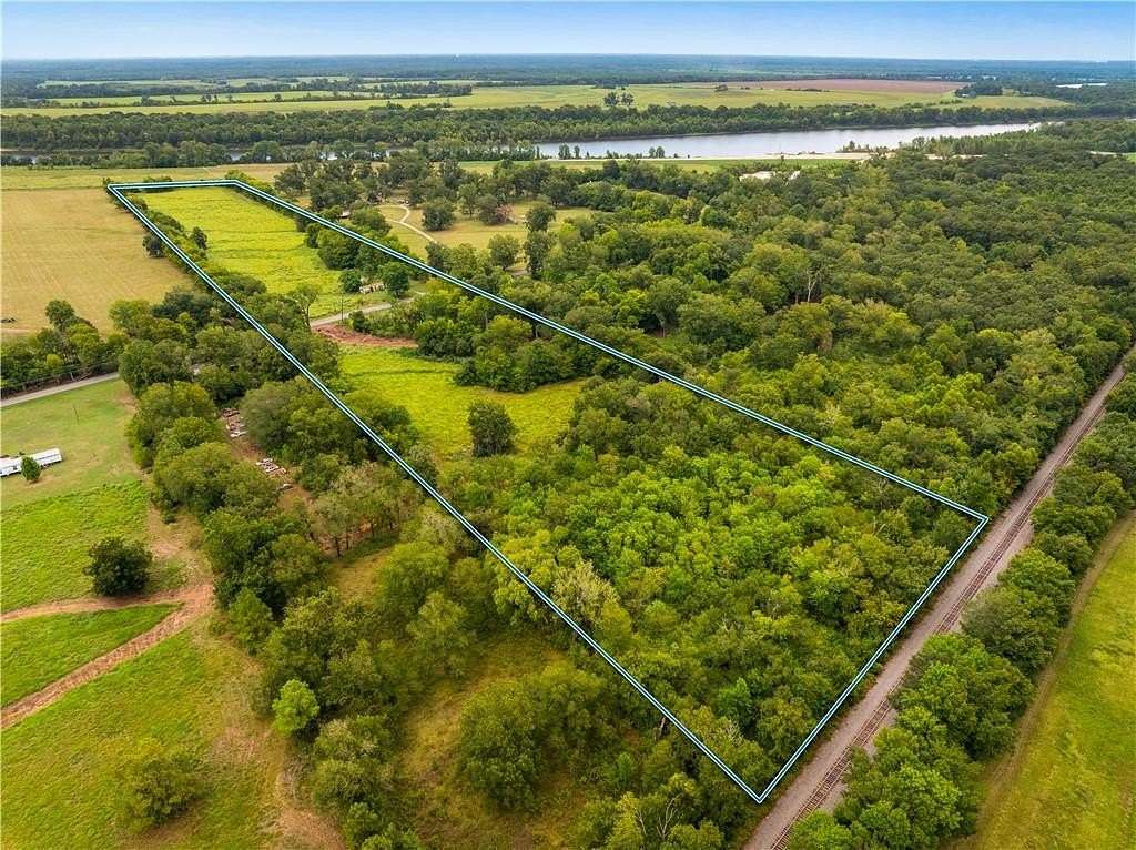28.3 Acres of Commercial Land for Sale in Boyce, Louisiana